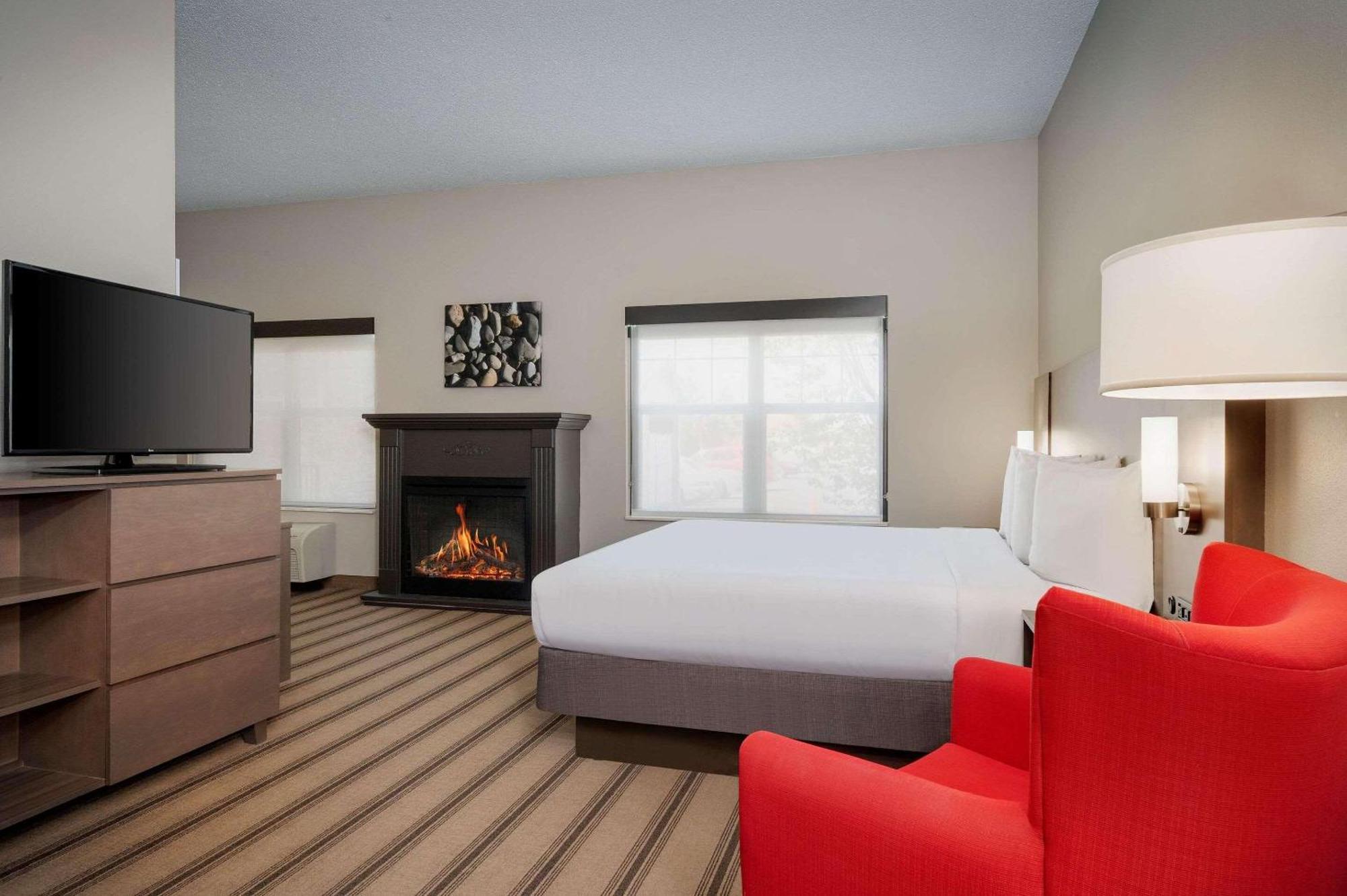 Country Inn & Suites By Radisson Albertville Near Outlet Mall Exterior foto